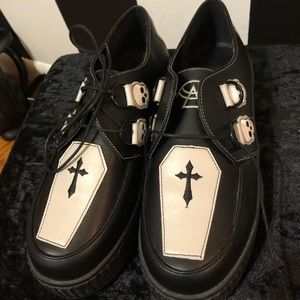 Strangecvlt coffin creepers